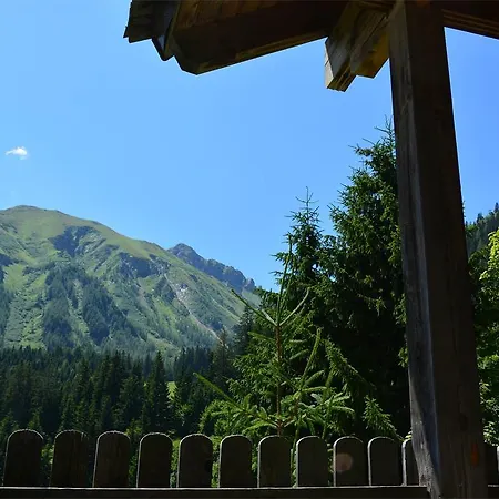 Almdorf Praebichl בקתה *